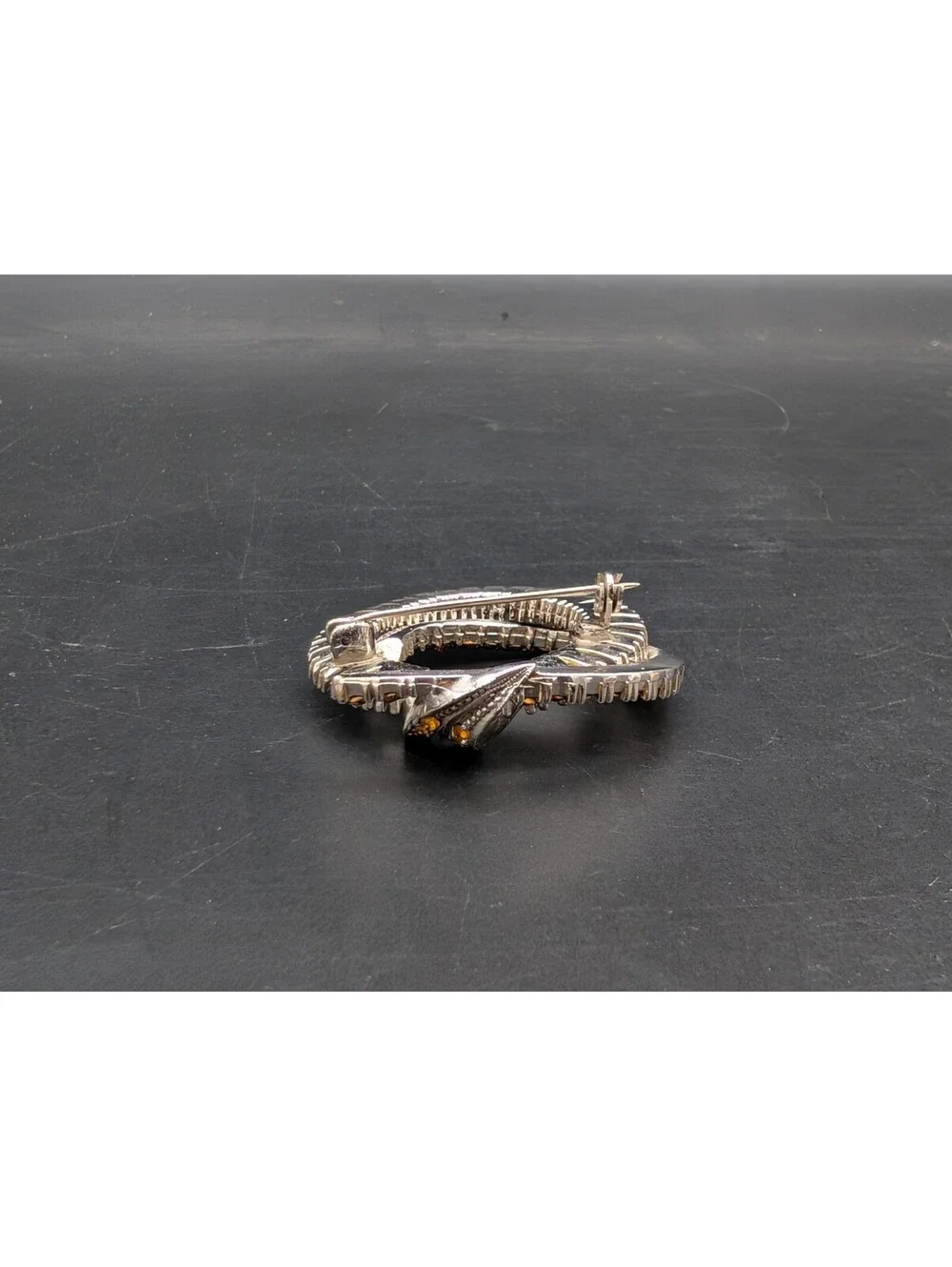 Vintage Unsigned Topaz Baguette Chaton Rhinestone 3D Wreath Ribbon Pin